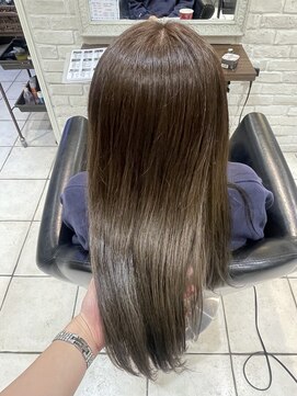 ルグランシャトー(Le grand chateau) アッシュブラウン