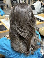 ディーエックス ウエスト(Dxxxx WEST)&nbsp;透明感オリーブベージュ［韓国/顔周りカット/レイヤーカット］