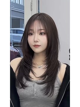 リリアン(ReLien) 韓国風顔まわりレイヤー×透明感ダークカラー