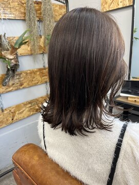 クロムス(clomus) 「顔周りが決まらない…」そんな方へ