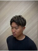初カラーの方もおすすめ！メンズショート×ハイライト