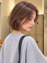 トリッカ シブヤ(TRICCA SHIBUYA)&nbsp;ひし形ショートボブ/前下がりカット/ナチュラルブラウン/艶髪