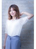 小顔&フェアリーグレージュの大人かわいい切りっぱなしボブ