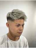 日本橋ハイトーンホワイト外国人風スキンフェード