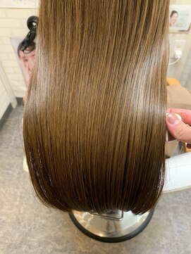 ロマンヤカタ ファース(ROMAN YAKATA fars) 髪質改善　プレミアムカラー　うるさらロング@田代10/5