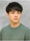 スーツ短髪ツーブロック束感モテる黒髪イメチェンパーマ流行
