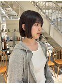 リナ　ダークラベンダーと顎ラインボブ