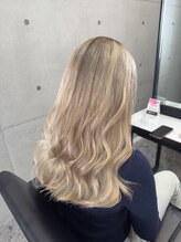 パヌポン(PANUPON) ケアブリーチハイライトバレイヤージュミルクティーベージュ