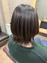 こんなところに美容室 ミディアムレイヤー