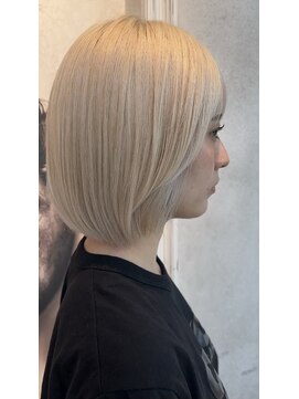 ディプティック ヘアー チェンジ ミュージアム(diptych Hair Change Museum) ボブ/ブロンドヘアー/ケアブリーチ/ムラシャン仕上げ