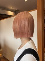 木目 ぱつっとボブ×サーモンピンク
