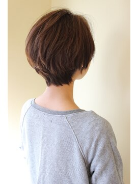 レウナ 外苑前(Reuna) 30代・40代・50代に人気オーダー多いショートボブ