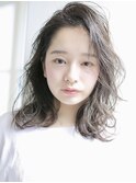 《Agu hair》ほぐしウェーブでふわ軽ミディ