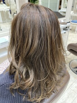 ゼル イオンタウン名西(ZELE) ミントグレー