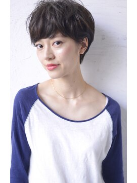 ロイジー(roijir) 【roijir 表参道】耳掛けマッシュショート×透明感カラー