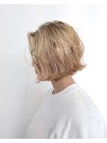 デイジードゥ(Daisy duex)&nbsp;『ブリーチボブ』くびれ　インナーカラー デイジー Daisyduex