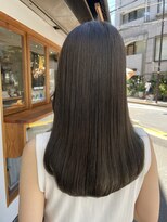 ネイヴィル(navile)&nbsp;◎赤みのない透け感グレージュ