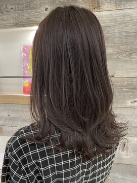 アイヴィー(IVY) アッシュベージュ×くびれボブ【肥田亜沙美】