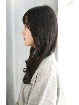 トランクイルバンカ(TRAN9UIL BANCA) 20代30代40代　透け感バングでエギョモリスタイル【近江八幡】