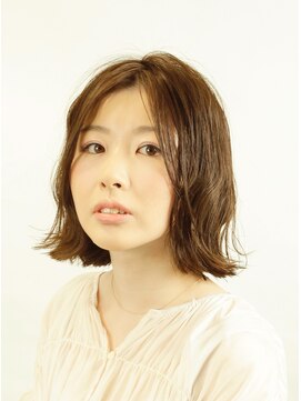 ドゥセリエ 新宿本店(de cellier) 切りっぱなし×外ハネ