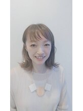 【スタイリスト  井越 玲子】 小学生の子供がいるママ美容師