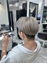 ヘアースタジオ ミツル(hair studio 326) White beige