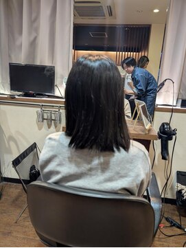 ブランシスヘアー(Bulansis Hair) 王道黒髪ロングヘアーでイメチェン