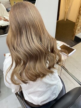 チャプター 問屋町(chapter) ミルクティーベージュカラーレイヤーカットケアブリーチ韓国ヘア