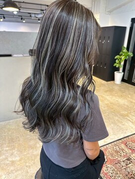 メリー オオサカ(Merly Osaka) smoky ash highlight