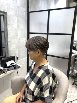 イーズ バイ インス(Yeeee.s by INCE) 白髪ぼかし/白髪改善カラー/ショート/透明感カラー/脱白髪染め