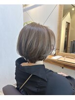 琥珀&nbsp;ショートボブ×グレージュ　ハイライト