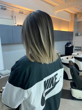 イキ 表参道(iki omotesando) モード/無造作ウェーブ/大人ガーリー[表参道駅]