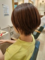 ヘアーズ ロッソ(hair's ROSSO) クセ毛矯正で自然なショートボブ[30代40代50代]