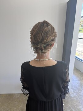 ニド(2do) ハイトーンシニヨン