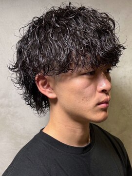 ディスイズバーバーフォース(THIS IS BARBER 4th) ウルフ ツーブロックマッシュ スパイラルパーマ ハードパーマ