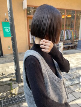 ミント(mint) ストレートなぱつっとボブ×グレージュ