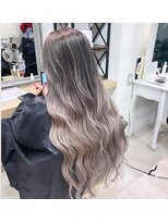 キャパ(CAPA)&nbsp;バレイヤージュ×ホワイトグレージュ(茅ヶ崎/20代/韓国ヘア)