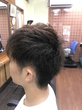 レヴィゼ 爽やかビジカジワックスなしツーブロックメンズ髪型20代30代