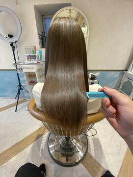 ロンド ストラーダ 心斎橋(Lond strada) シルキーベージュ×グレージュカラー【髪質改善/縮毛矯正】