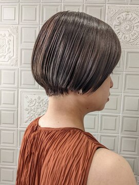 ヘンリエッタ 自由ヶ丘(Henrietta) コンパクトハンサムショート