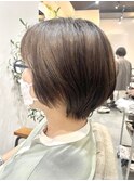 ショートヘア×明るめ白髪染め