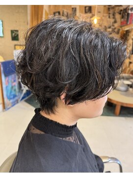 ルーミス バズヘアー(Loomis Buzzhair) ハンサムショートパーマ