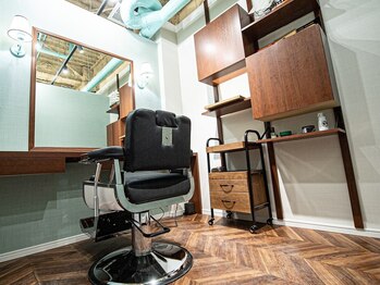 フォーコーナーズカットショップフェイビーズ 名古屋西(FourCornersCutShop favey's)の写真/【名古屋浄心/スキンフェード/パーマ】完全個室なので周りを気にせず、ゆっくりお過ごし頂けます！