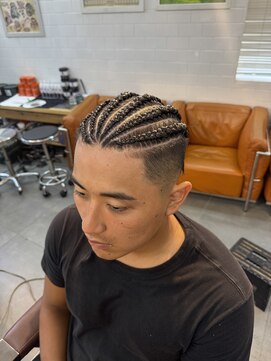 ノーフューチャー(NO FUTURE) コーンロウ