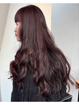 ブリーチなしワインレッド　レイヤーカット（表参道　青山）