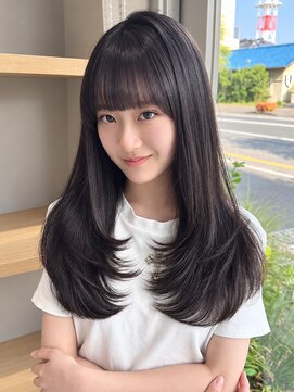 ルトワフクロマチ(Lutowa Fukuromachi) 顔周りカット×艶髪ロング×シースルーバング/袋町/本通