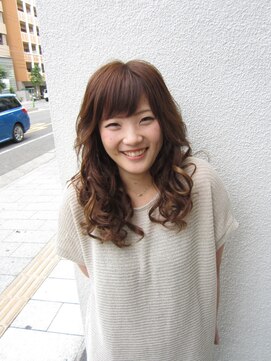 美容室イーナ(e na) へんし～んっっ！ブチゴージャスエクステ♪