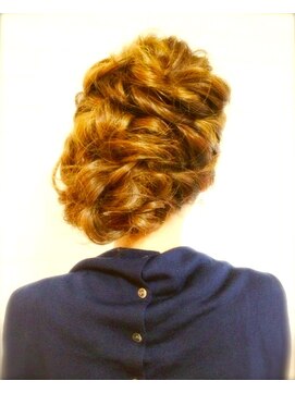 ヘアメイクサロンシャルメ(Hair Make Salon CHARMER) CHARMER セレブルーズシニヨン