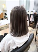 アッシュグレー