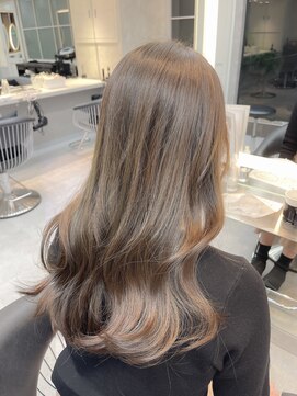 ロンドアヴァントゥス 池袋(Lond aventus) 【白玉カラー】韓国ミディアムヘア、オリーブグレージュ